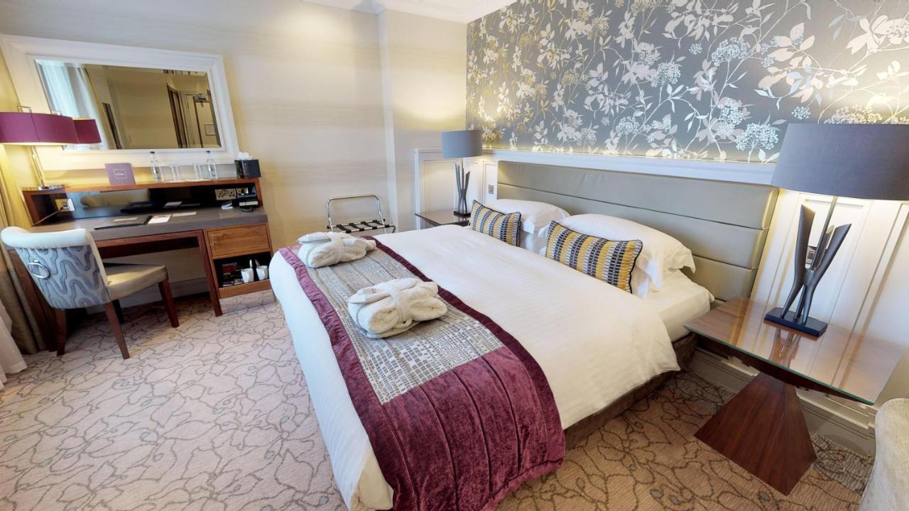 Grosvenor Pulford Hotel & Spa מראה חיצוני תמונה