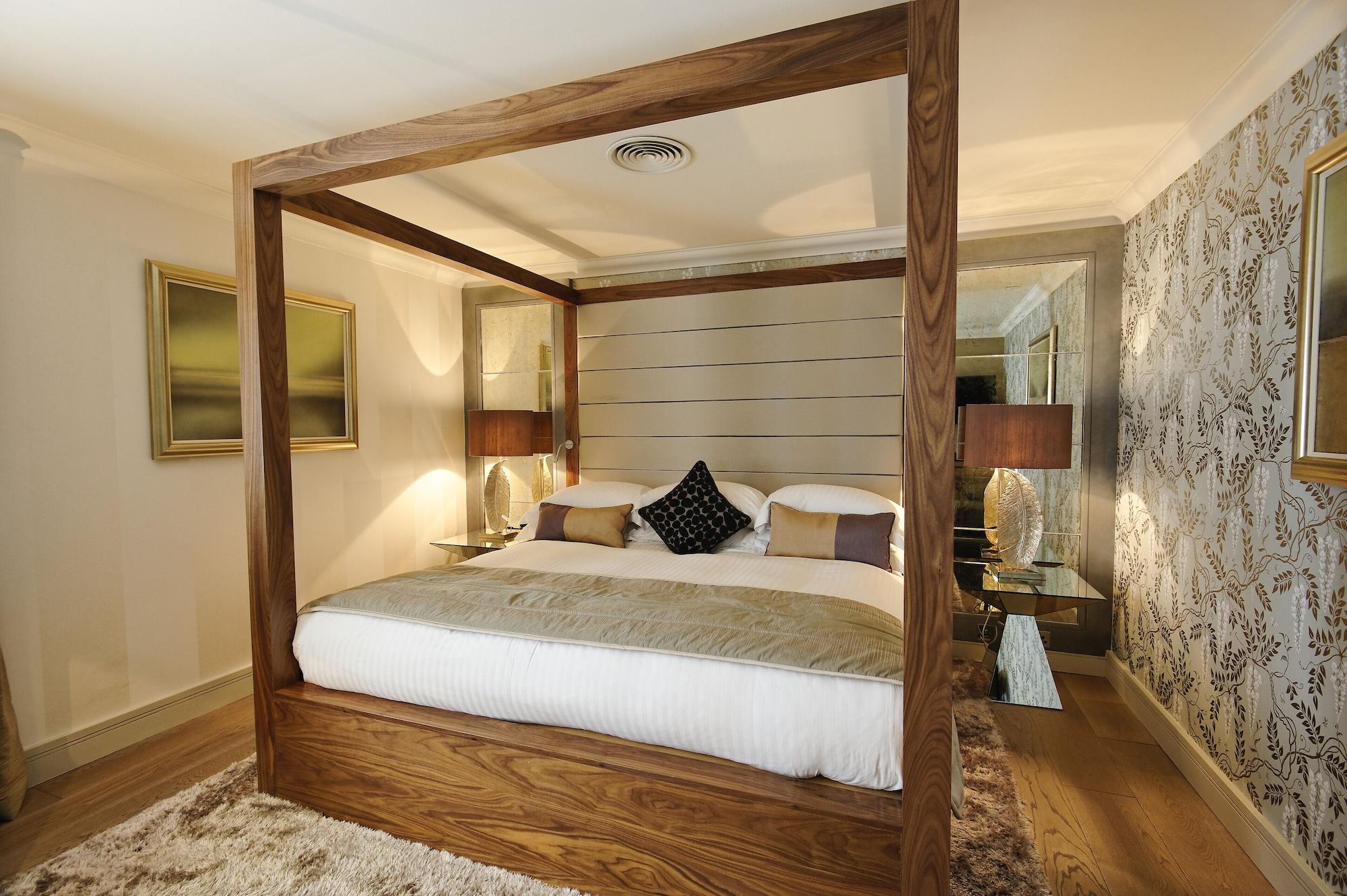 Grosvenor Pulford Hotel & Spa מראה חיצוני תמונה