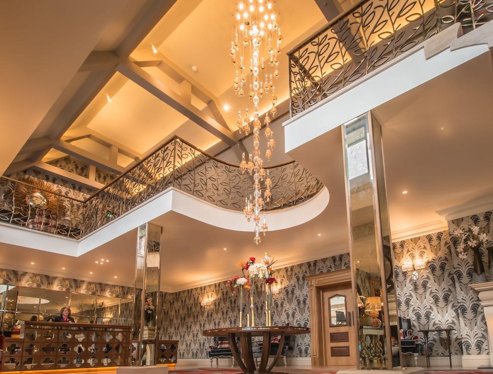 Grosvenor Pulford Hotel & Spa מראה חיצוני תמונה