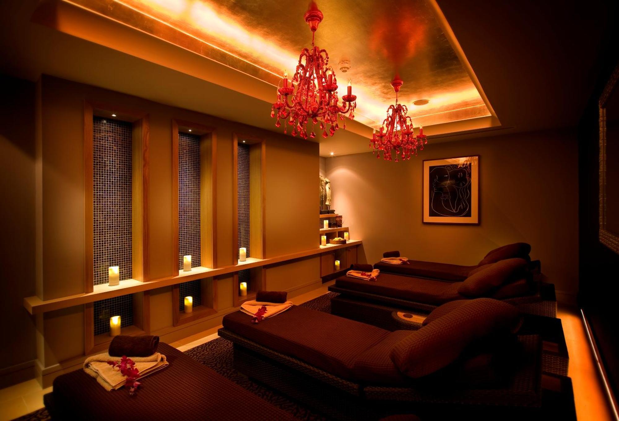 Grosvenor Pulford Hotel & Spa מראה חיצוני תמונה