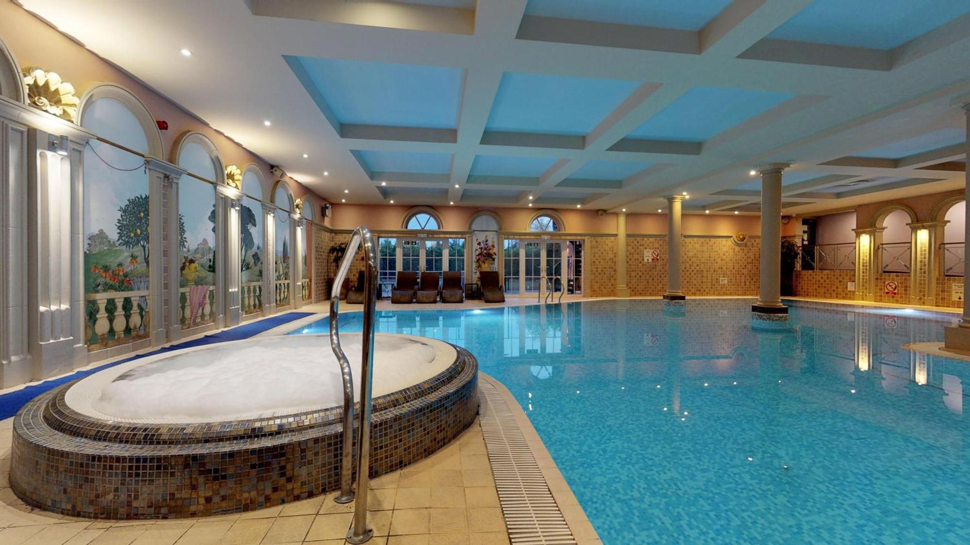 Grosvenor Pulford Hotel & Spa מראה חיצוני תמונה